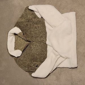 Two-toned sherpa / Like new / Medium